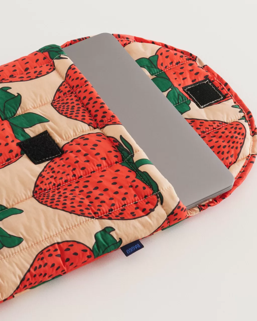 Discount Casa Clara 13" Laptop Sleeve Strawberry