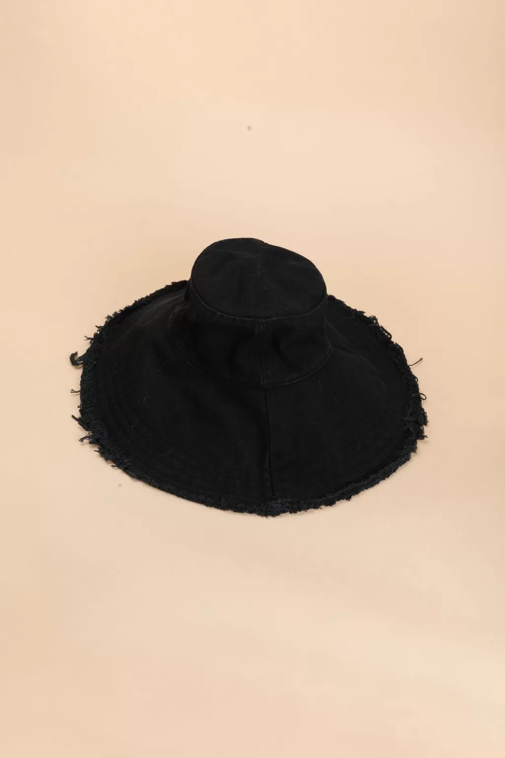 Store Casa Clara Valle Hat Black